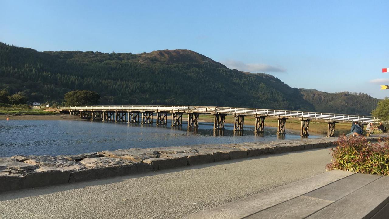 Snowdonia Mawddach Escape Villa Dolgellau Ngoại thất bức ảnh