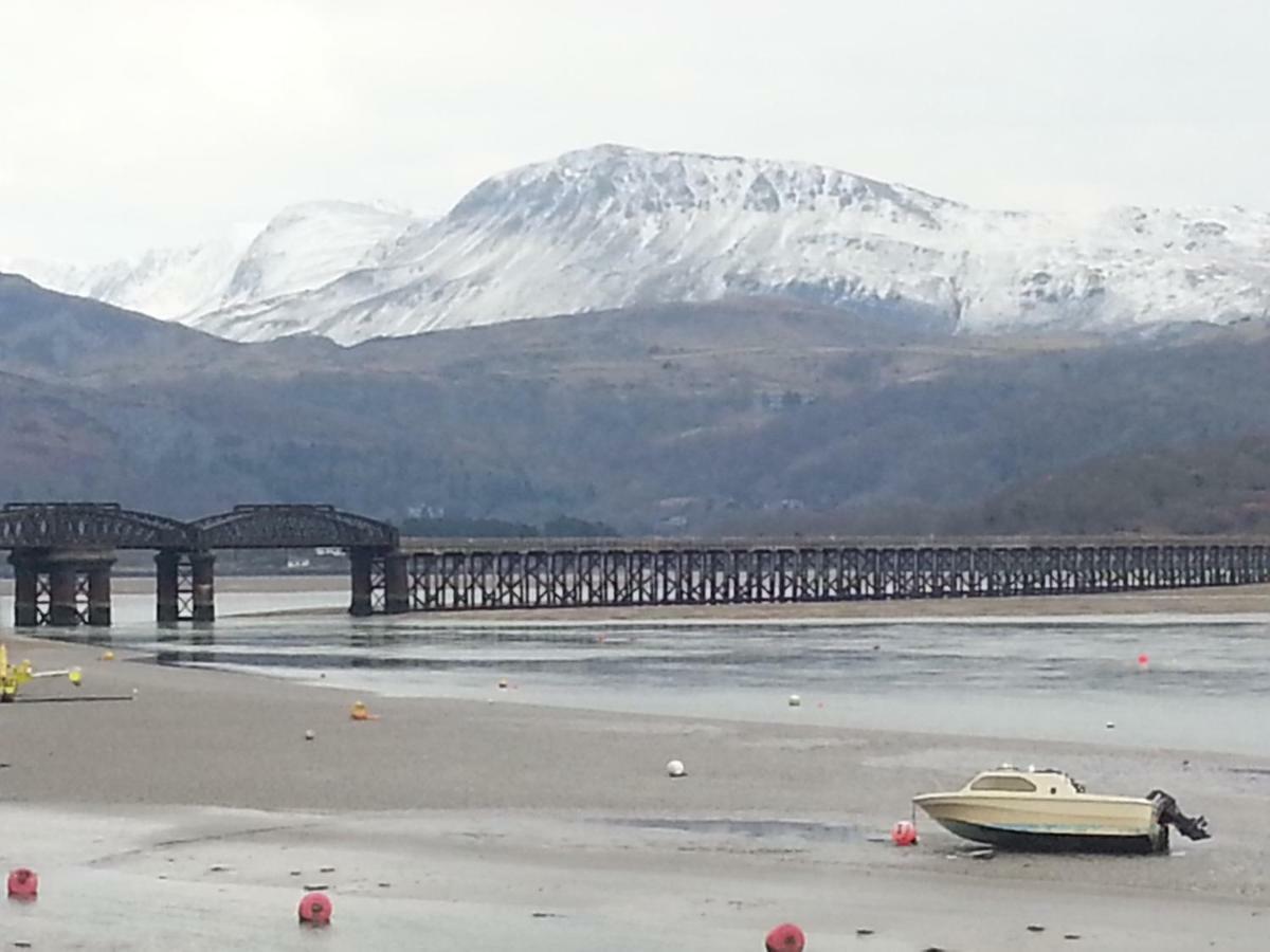 Snowdonia Mawddach Escape Villa Dolgellau Ngoại thất bức ảnh